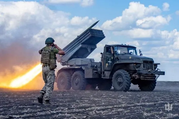 Близько 657 940 окупантів, 8908 танків, 16 494 БпЛА: втрати ворога на 4 жовтня