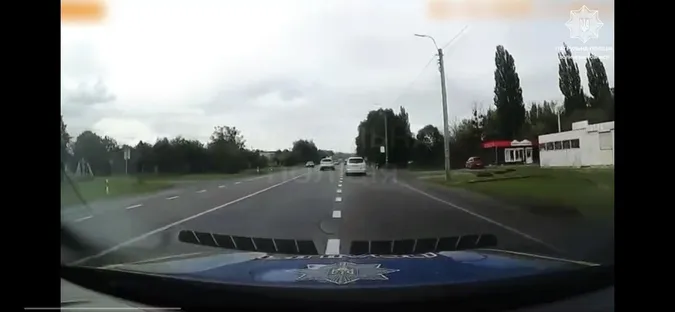 У Луцьку патрульні влаштували погоню за водієм, який перевищив швидкість
