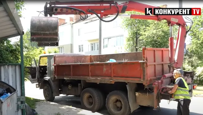 Лучанка отримала 5 тис. боргу за вивіз сміття, хоч відмовлялась від послуги (відео)