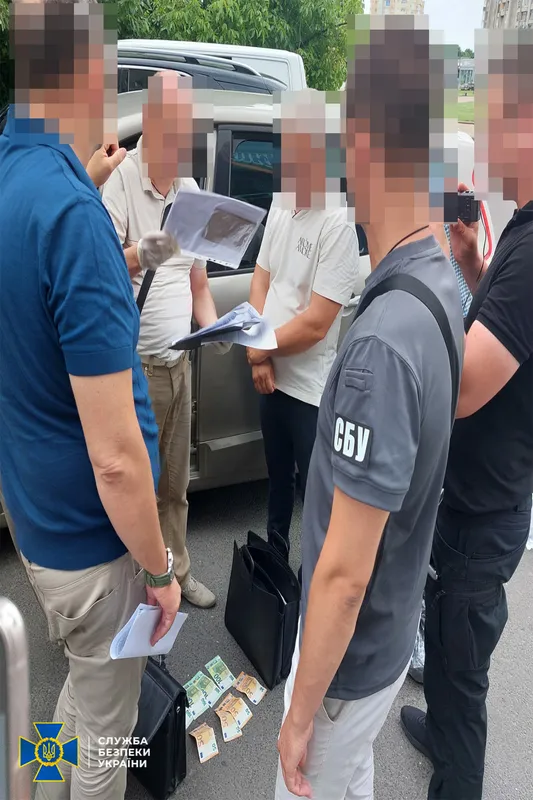 На Волині заступник голови сільради сприяв ухилянтам у виїзді за кордон (фото)