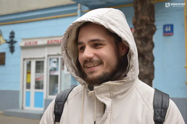 Vox populi. Нецензурна лайка і помилки у мовленні: що думають лучани (фото)