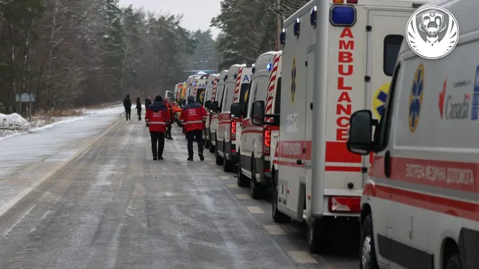 В Україну повернули 25 хворих і поранених полонених (фото)