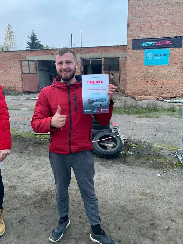 Під Луцьком влаштували автогонки