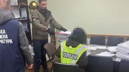 У Ківерцях посадовець міської ради з директором ДЮСШ роздерибанили понад 1,3 млн грн