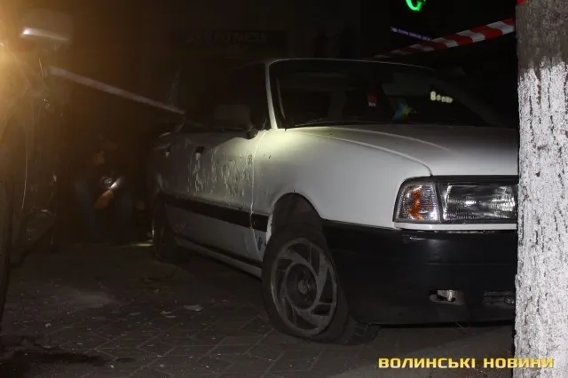 У Луцьку біля «Опери» вибухнула автівка
