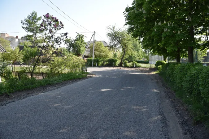 У Луцьку ремонтують двори за новою технологією (фото)