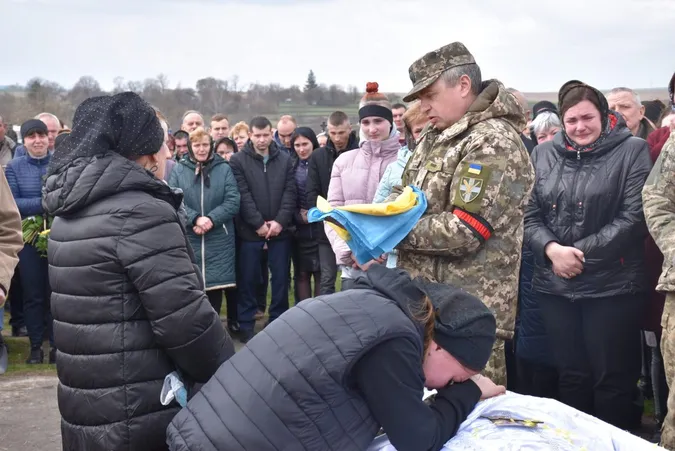 У Луцькому районі попрощалися із 28-річним Героєм Іваном Герасимюком (фото)