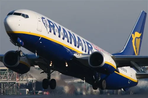 Ryanair запустить нові рейси між Україною та Польщею