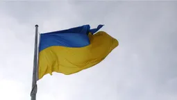 Над Волинню замайорів найбільший прапор (фото. відео)