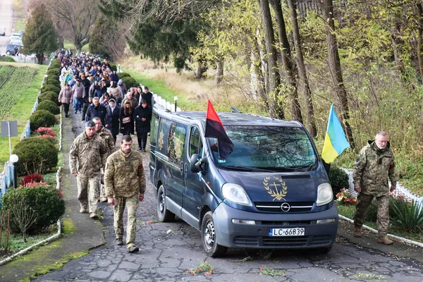 Горохівська громада попрощалася із загиблим Героєм Сергієм Гандзюком (фото)