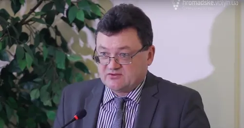 Оберігайте батьків, – головний медик Волині про коронавірус