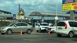 У Луцьку на Конякіна сталася ДТП: дорогу не поділили два легковики (фото, відео)