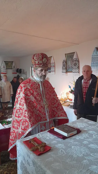 У маленькому волинському селі в церкві вперше правили українською (фото)