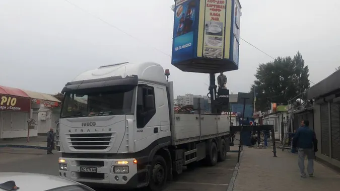 У Луцьку змінять правила розміщення тимчасових споруд
