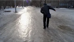 Ожеледиця: у Луцьку побільшало звернень в травмпункт (відео)