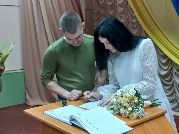 У Городищенській громаді військовий одружився під час відпустки (фото)