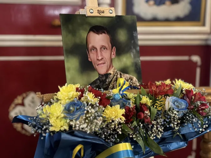 На Волині попрощалися із загиблим воїном Романом Фрасинюком (фото)