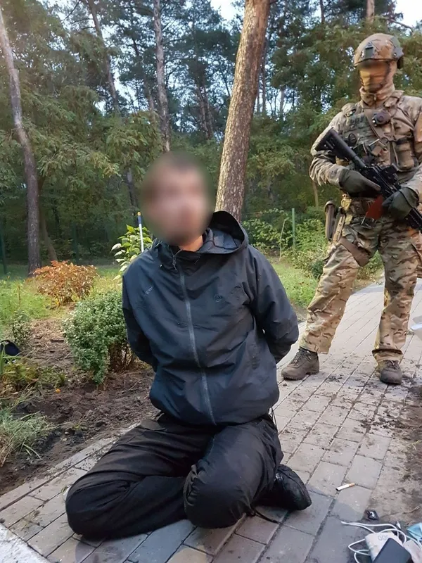СБУ накрила радикалів, які хотіли придбати зброю