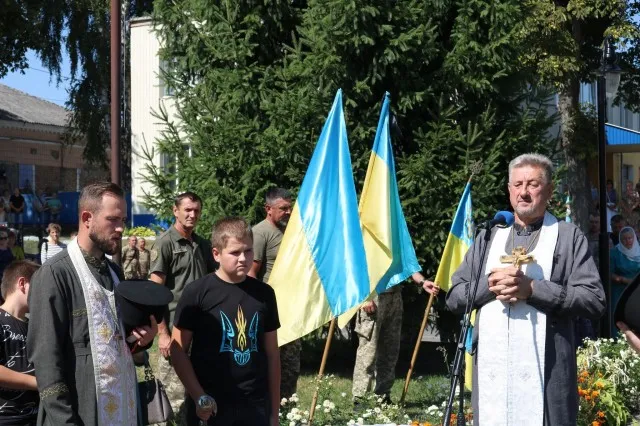 На Волині провели в останню дорогу захисника  Олександра Макітру (фото)