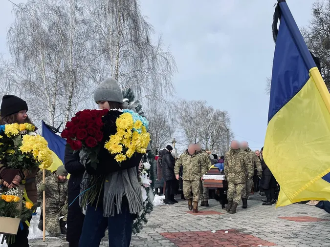 Загинув на Запоріжжі: волиняни прощались із захисником Миколою Федоруком (фото)