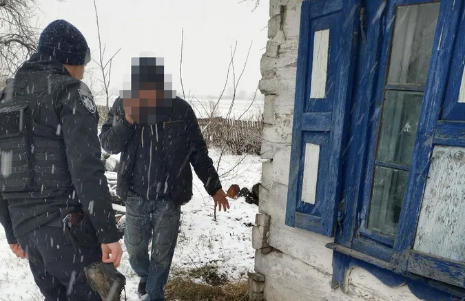 На Волині в пенсіонерки поцупили бензопилу