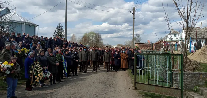 На Волині попрощалися із полеглим Героєм Олександром Луциком (фото)