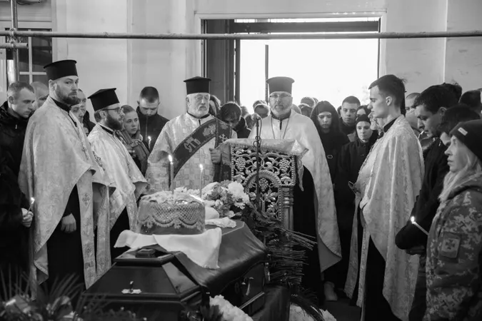 У Луцьку прощались одразу з трьома полеглими Героями (фото)