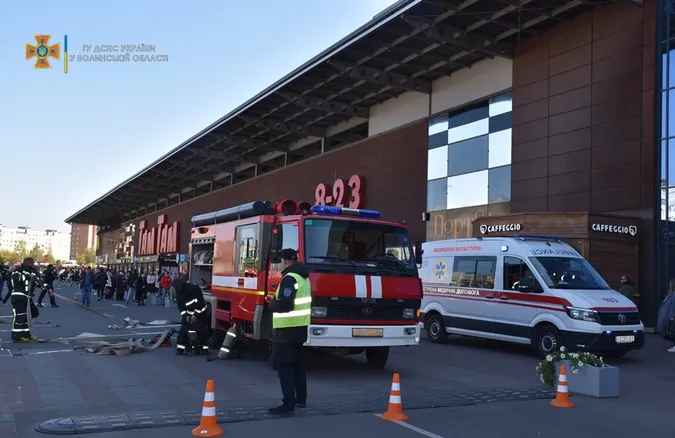 Евакуювали і рятували: у луцькому «Там Тамі» відбулися тактико-спеціальні навчання (фото, відео)