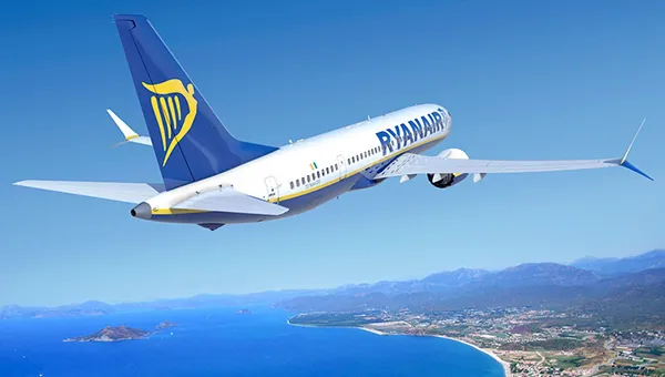 Ryanair почав повертати пасажирам гроші за квитки, – ЗМІ