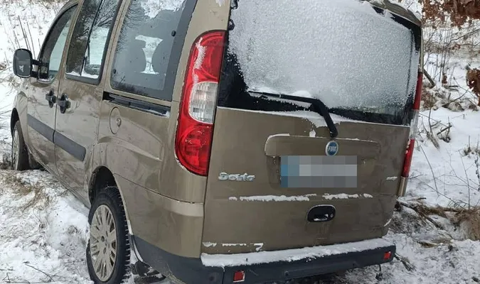 У Луцькому районі Fiat злетів у кювет – постраждали дві жінки (фото)