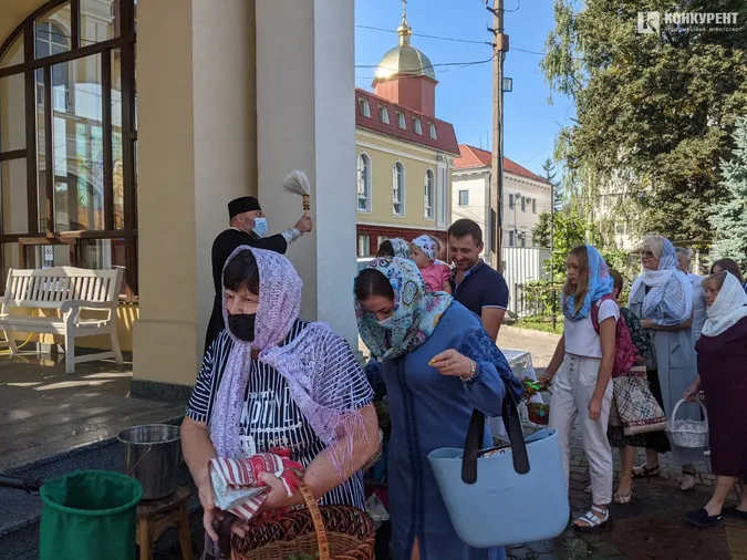 Як у Луцьку святкують Яблучний Спас (фото, відео)
