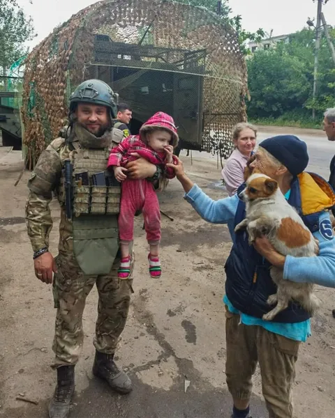 ❤️🩹Бійці волинської бригади врятували 2-річну дівчинку та її родину з прифронтового села