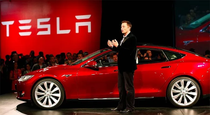 У Tesla – масштабний витік даних: у мережі опинився номер соцстрахування Ілона Маска