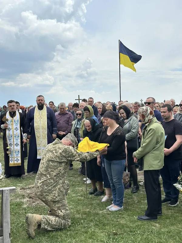 На Волині провели в останню путь воїна Андрія Трохимчука (фото)