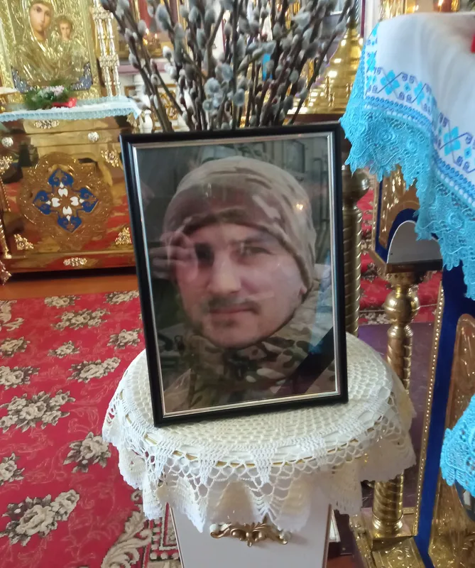 На Волині попрощалися із молодим воїном Валентином Карпіком (фото)