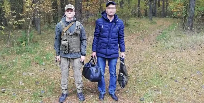 У волинському лісі зловили таджика, який йшов до Польщі