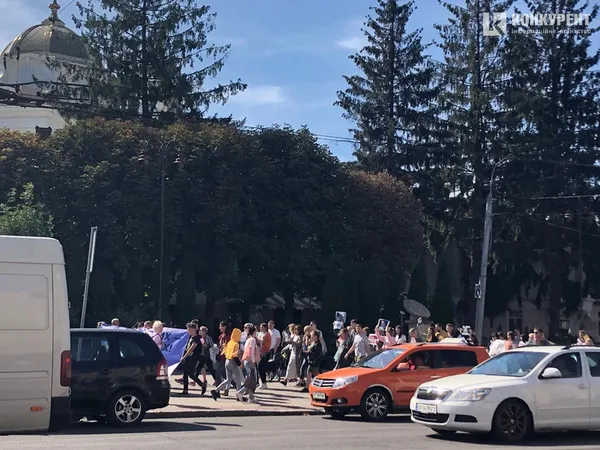 У Луцьку – марш за тварин (фото)