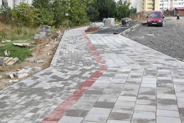 Вулицю Липинського у Луцьку відремонтують за місяць (фото)