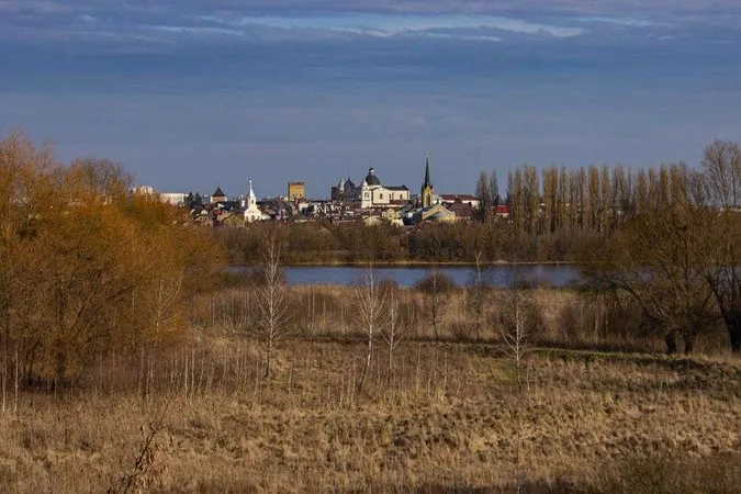 Ясно: погода в Луцьку на п'ятницю, 16 лютого