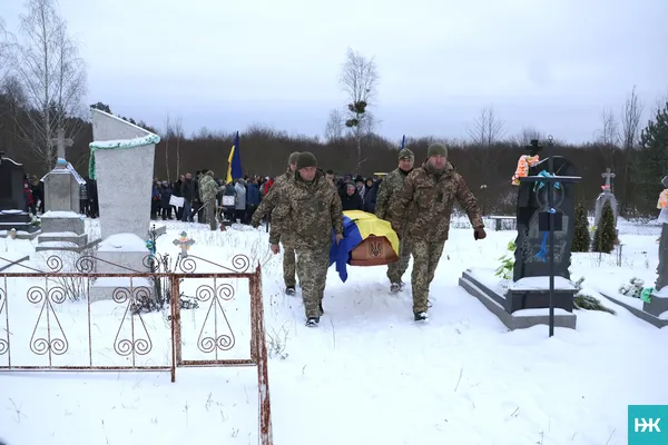 Друга трагедія в одній родині: на Волині попрощалися з воїном Федором Корцем (фото)