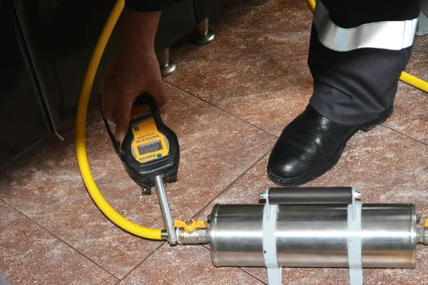 Розбавляють чи ні: який газ насправді транспортують споживачам на Волині (фоторепортаж)