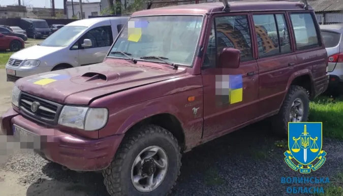 Шахрай видурив у волинського БФ джипи, аби продати їх «Вовкам Да Вінчі» (фото)