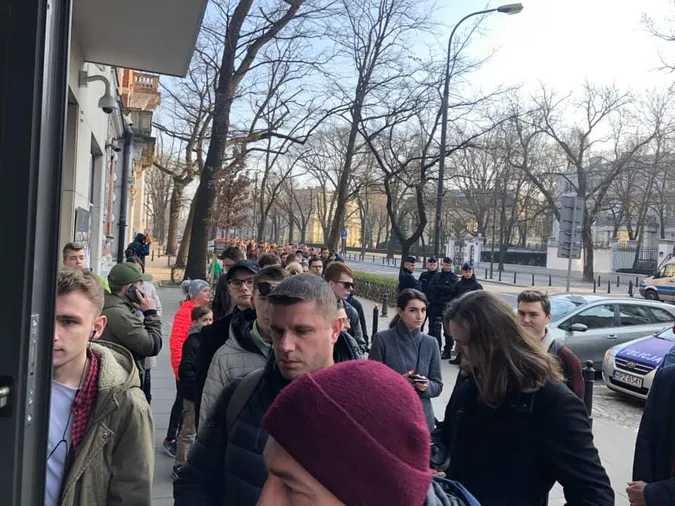 Коронавірус: українцям у Польщі обіцяють безплатне лікування
