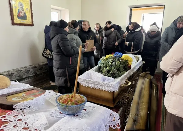 «Був добрим та щирим»: на Волині попрощалися з військовим Вадимом Гускою (фото)