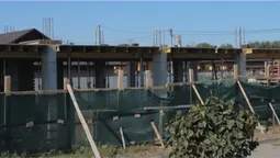Під Луцьком – скандал через грандіозне будівництво магазину (відео)