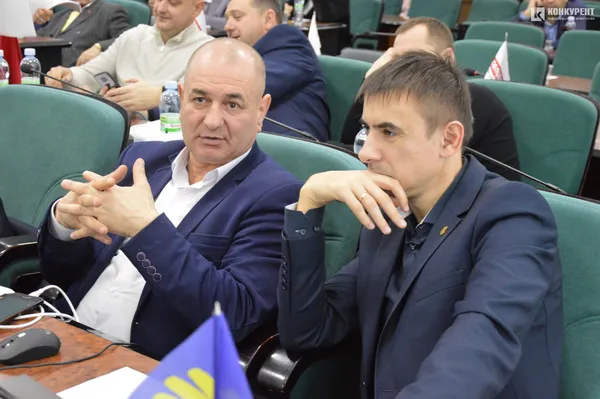 Бюджет... і всім шампанського! Фоторепортаж із сесії Луцькради