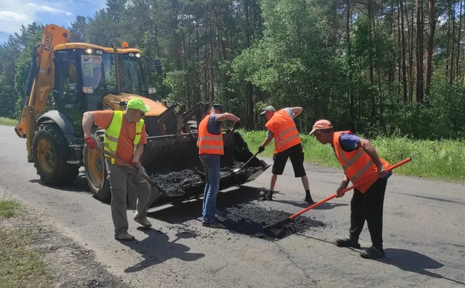 Цього тижня на Волині «латають» чотири дороги (фото)
