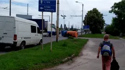 У Луцьку перекинувся бензовоз (відео)