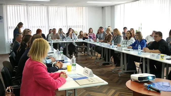 У Луцьку говорили про доступність освіти для дітей та молоді з окупованих територій (фото)
