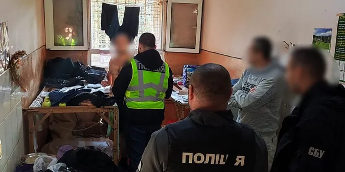 Засуджений з Маневицької колонії керував наркотрафіком на Буковині (фото)